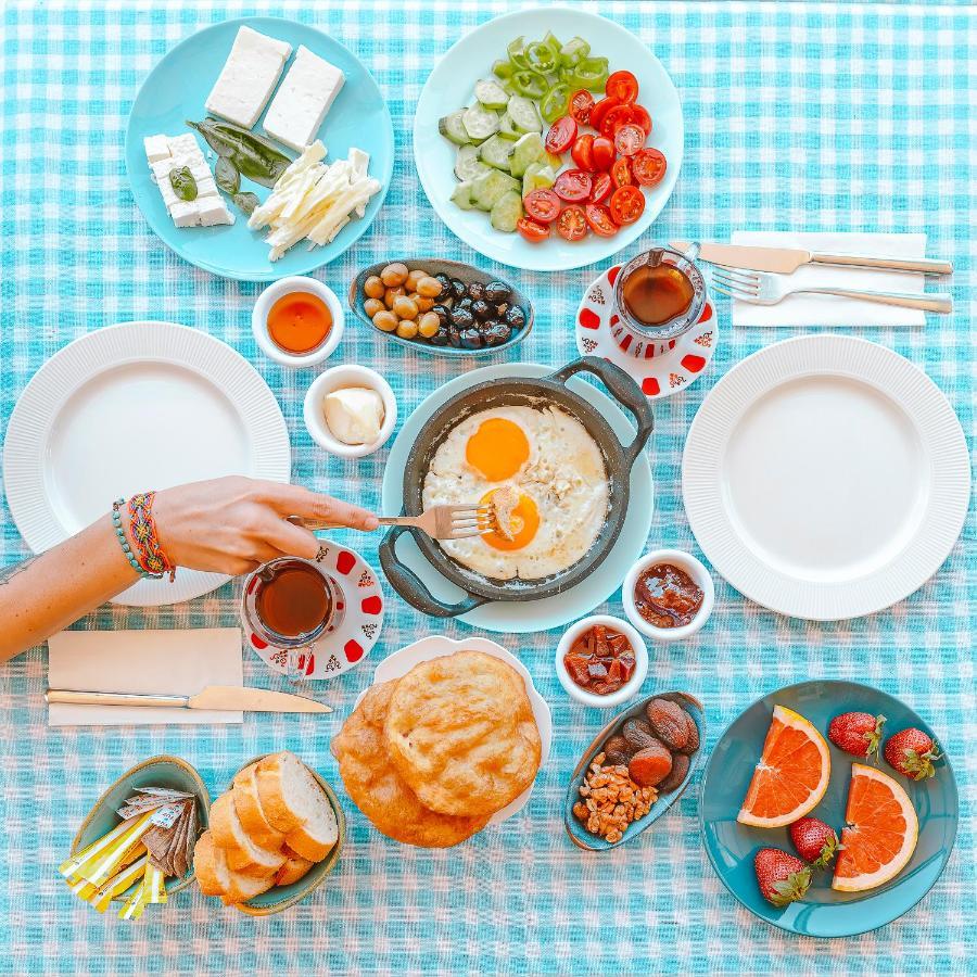 Kuytu Terrace Bed And Breakfast Каш Екстер'єр фото