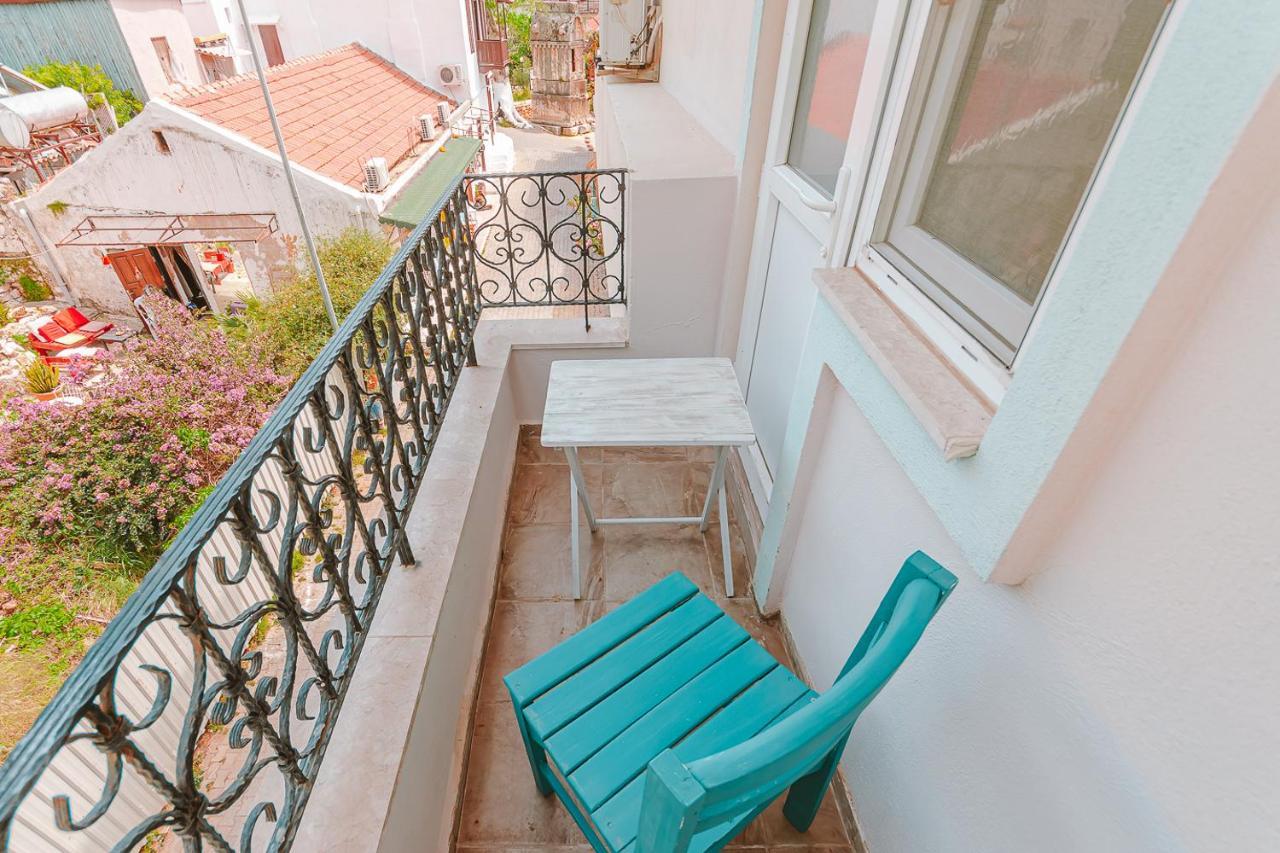 Kuytu Terrace Bed And Breakfast Каш Екстер'єр фото