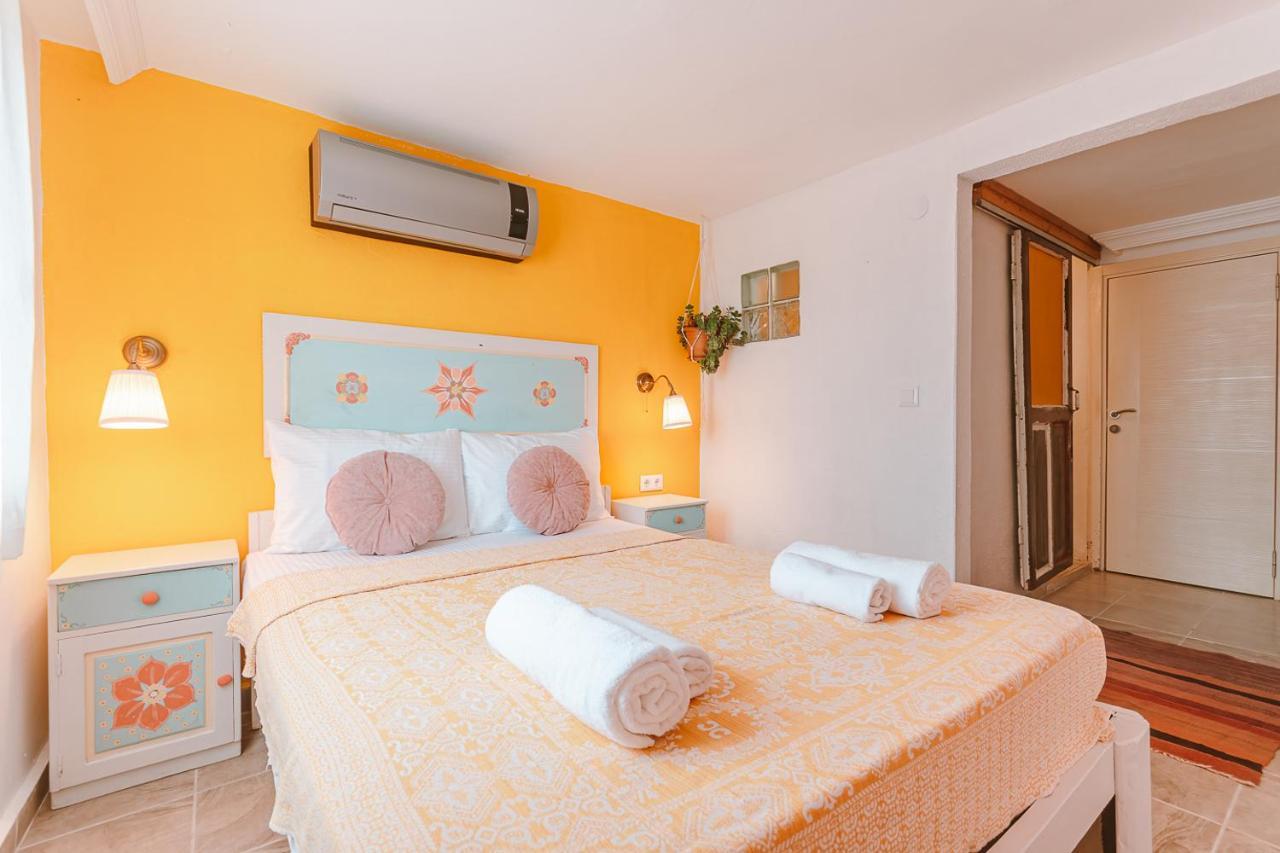 Kuytu Terrace Bed And Breakfast Каш Екстер'єр фото
